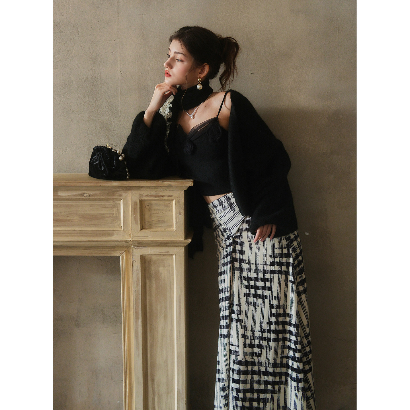 彼得潘大叔《扎哈曲线》刺绣贴花开衫立体花吊带丝绒系带半裙套装,淘宝优惠券,粉丝福利购,淘宝优惠卷