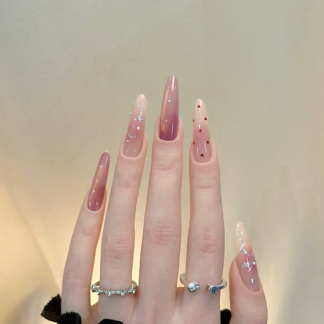 秋日莓果少女纯手工穿戴甲波点猫眼甜美粉嫩渐变显白百搭美甲贴片,淘宝优惠券,粉丝福利购,淘宝优惠卷