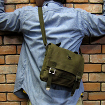 German original products MIL-TEC retro classic West German canvas retro satchel purse locomotive sides bag Lei Feng bag