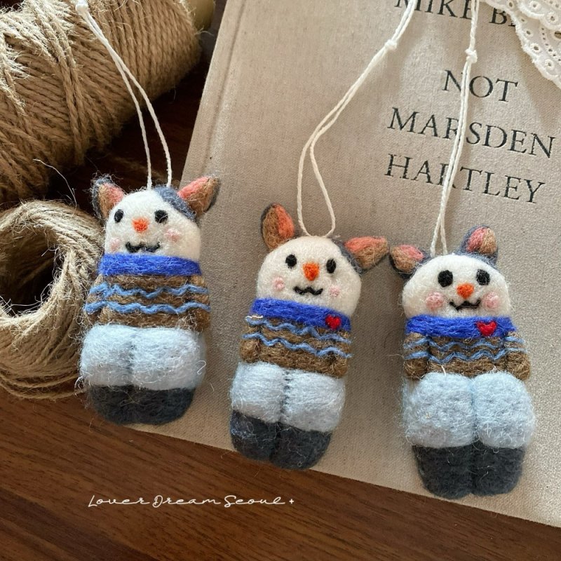 2025热销韩国新款小众设计卡通小猫手工羊毛毡挂饰 可爱钥匙扣包 - 图0