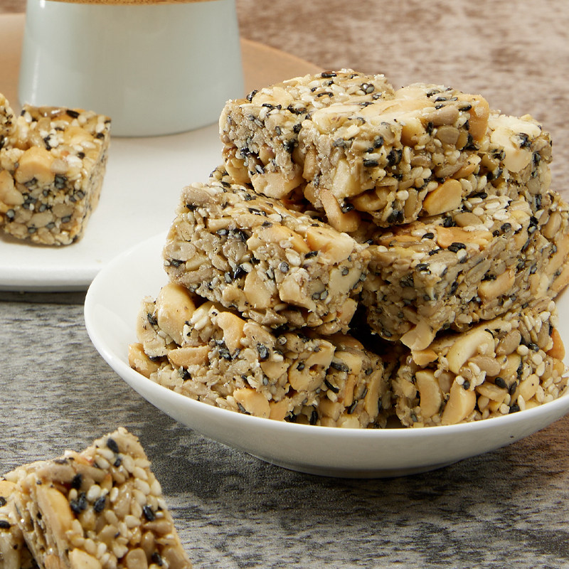 五酥坊果仁酥花生葵花仁酥糖小零食独立小包装黑芝麻糖果 五酥坊果仁酥花生葵花仁酥糖小零食独立小包装黑芝麻糖果