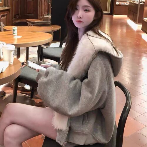 两面穿外套女冬2025新款座山雕棉服环保仿皮草加厚保暖连帽卫衣 - 图2