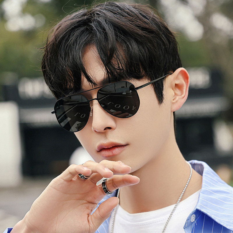 男士开车驾驶太阳飞行员2022蛤蟆镜 卡特罗太阳眼镜