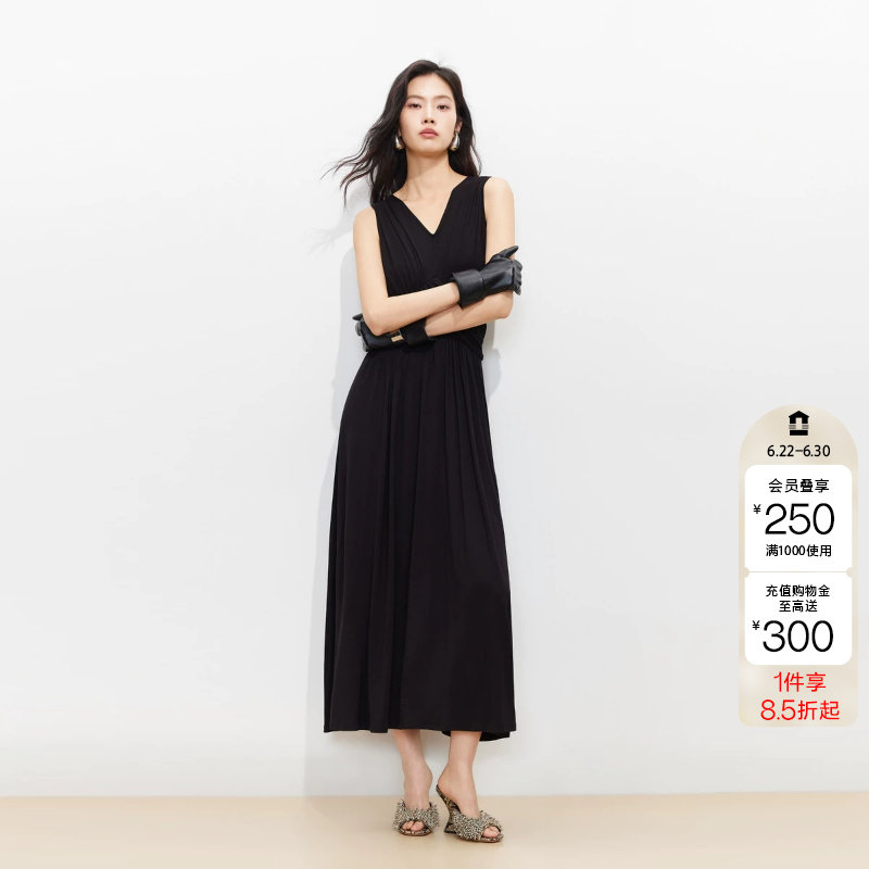绫致Vero Moda连衣裙女2026夏季无袖V领捏褶收腰长裙大气优雅