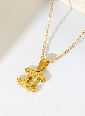 欧美INS风不锈钢橄榄球吊坠摩托车自行车大象吊坠复古项链DIY配件