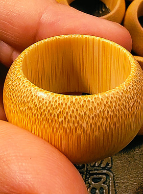 老玉竹实心竹金丝手把件手玩文玩