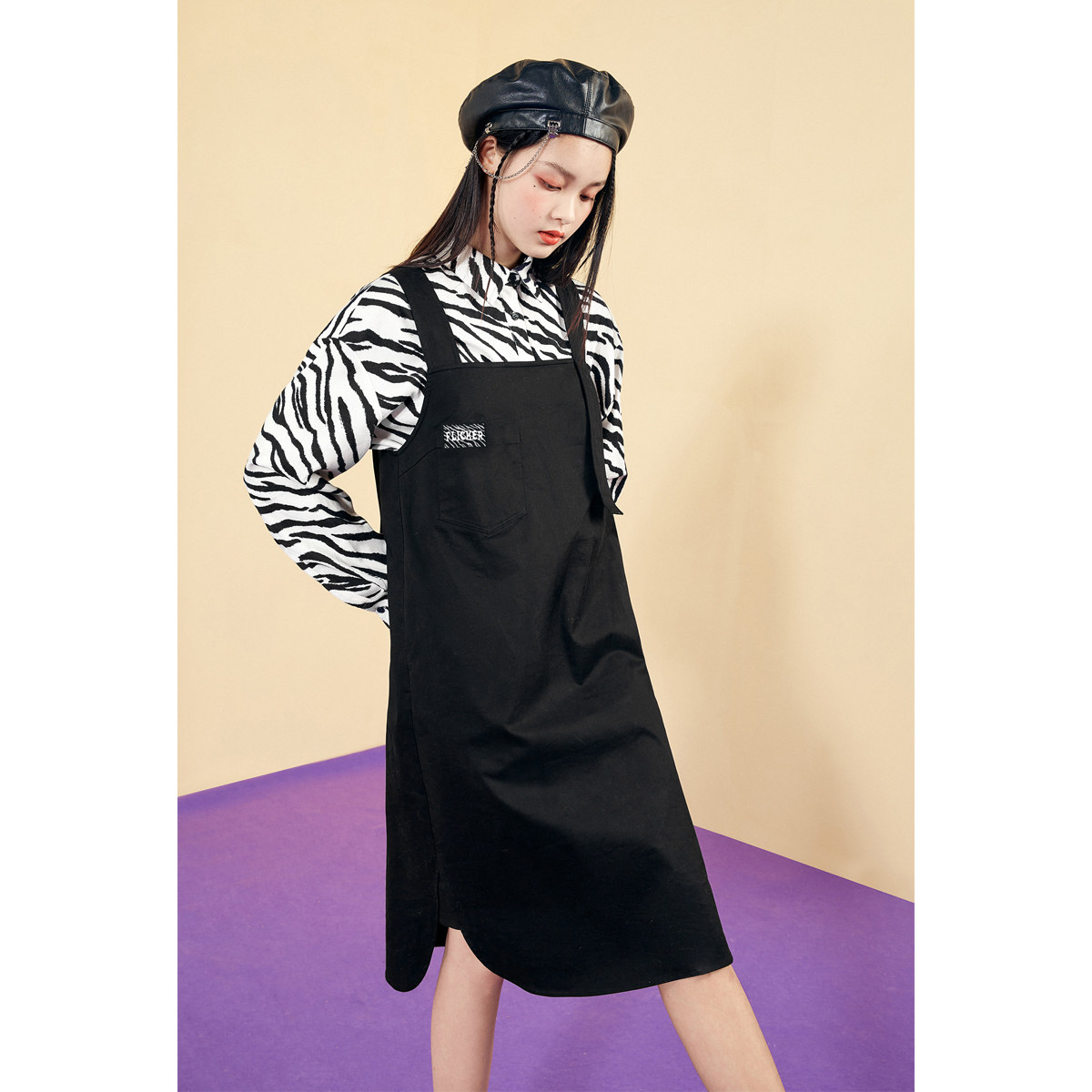 太平鸟斑马纹两件套背带连衣裙衬衫 太平鸟连衣裙