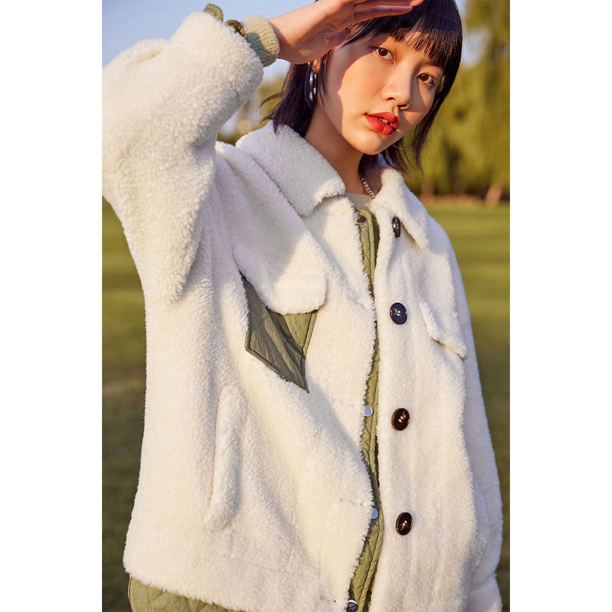  太平鸟广仁皮草