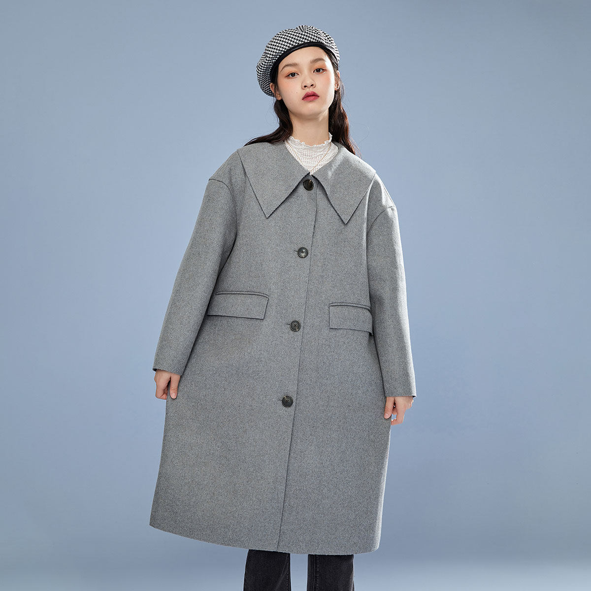 太平鸟灰色大翻领双面宽松呢大衣 太平鸟喜之乐毛呢外套