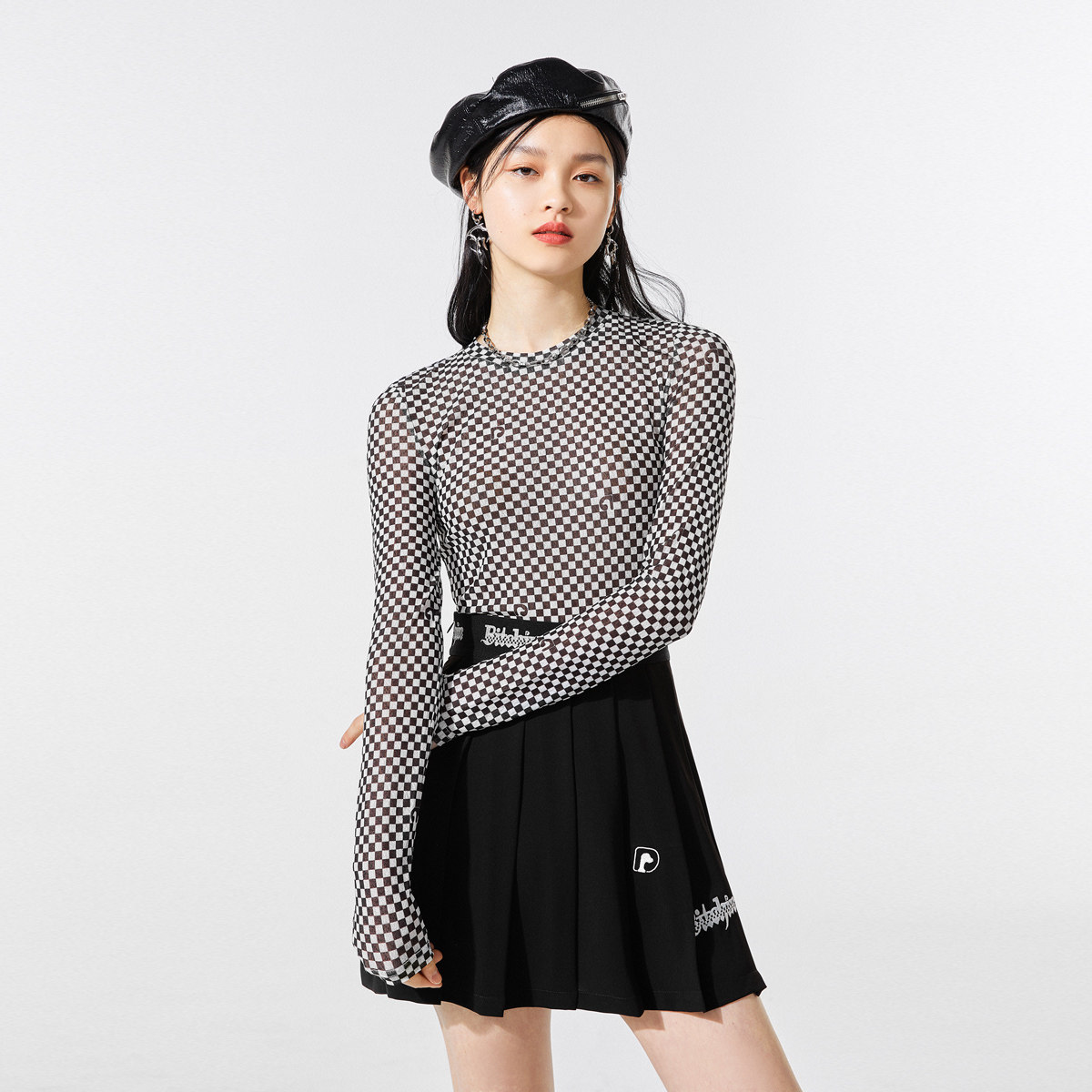 太平鸟棋盘格长袖2021夏季打底衫 太平鸟喜之乐T恤