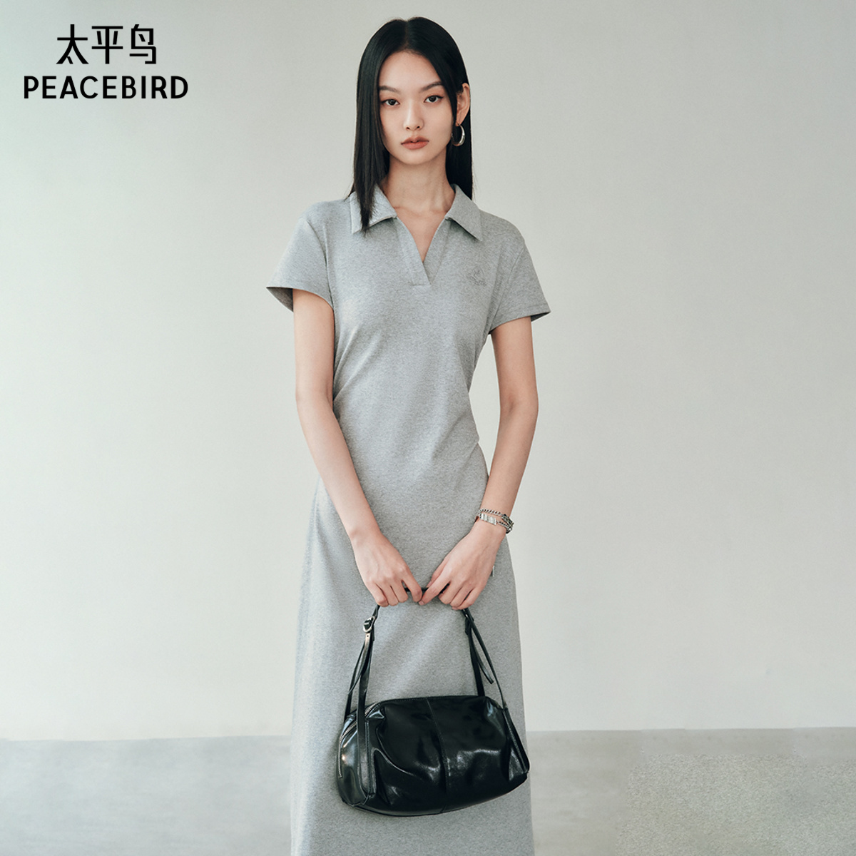 太平鸟POLO领长款A字收腰25春新款短袖T恤裙简约休闲显瘦长裙女 - 图3