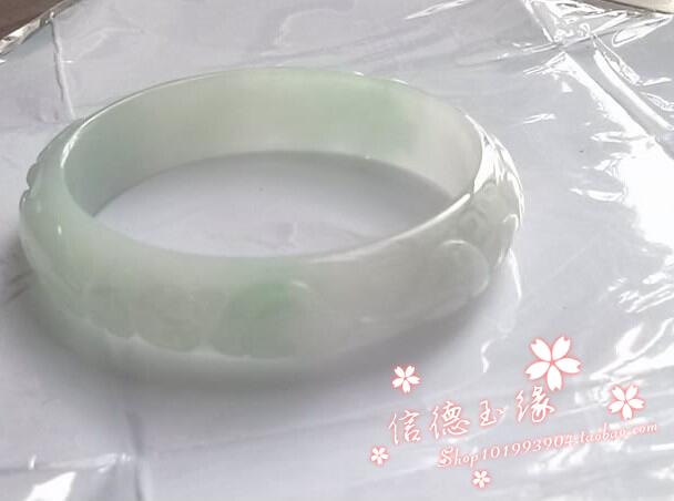 天然翡翠玉镯缅甸老坑 货雕花冰种浅绿飘花贵妃镯手镯子证书可选 A 天然翡翠玉镯缅甸老坑 货雕花冰种浅绿飘花贵妃镯手镯子证书可选 A