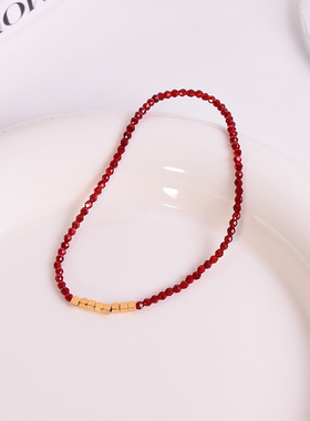 钛钢手链 复古气质叠戴红色小方糖手链女轻奢高级感手环不褪色