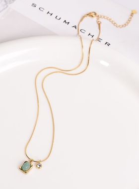 钛钢项链 韩版复古轻奢绿色项链女精致不褪色锁骨链时尚高级配饰