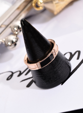 韩版时尚玫瑰金黑色彩金钛钢戒指