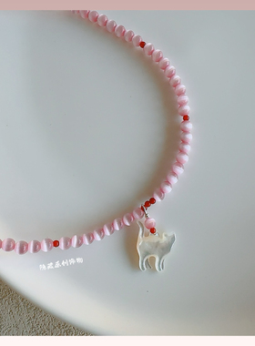 【少女千金猫】原创粉猫眼石南红玛瑙白蝶贝猫咪串珠项链小众甜美