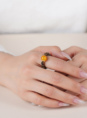 适用达拉干沉水沉香4mm血泊蜜蜡戒指单圈指环配饰雄黄朱砂送女友