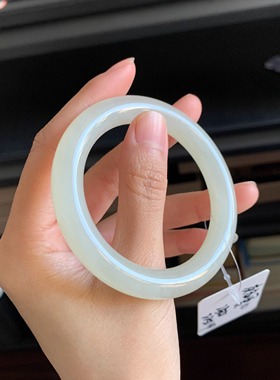 毛毛的翠//M 12737/和田玉浅蜂蜜水圆条手镯//52.3/1800