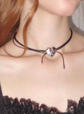 甜酷风双层皮革爱心吊坠项链女小众设计感简约个性百搭颈链锁骨链