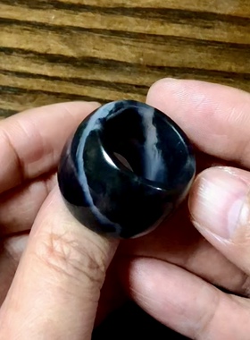 和田玉扳指戒指墨玉青花籽料