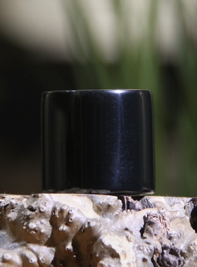 新疆和田玉黑青玉扳指