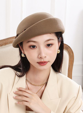 诗丹凯萨贝雷帽出游英伦女秋冬短