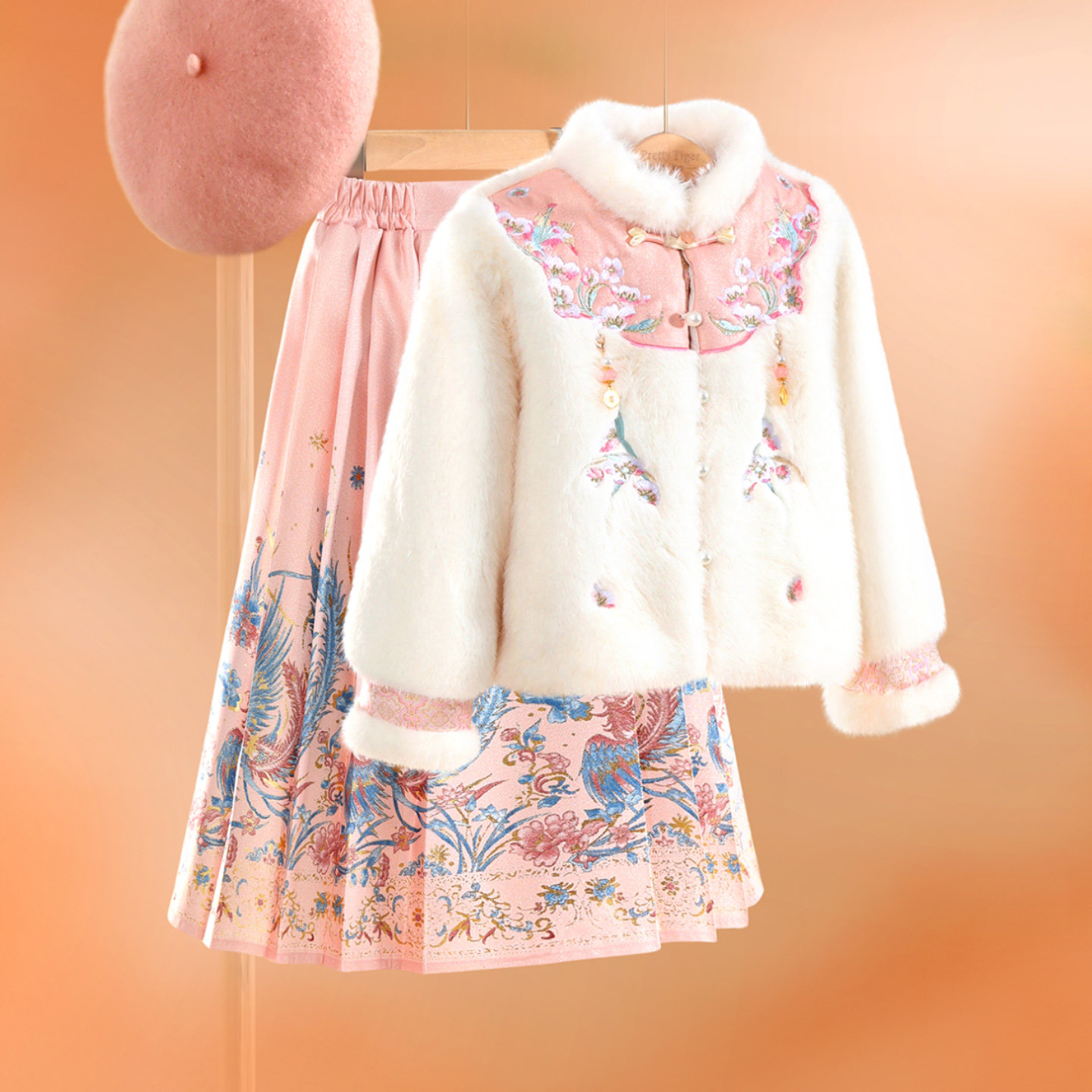 小虎帕蒂女童冬装新款中式花卉刺绣毛绒外套凤凰马面裙汉服套装,淘宝优惠券,粉丝福利购,淘宝优惠卷