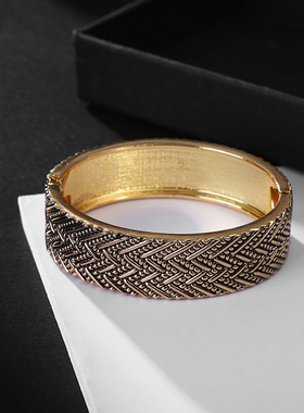 巴洛克女合金优雅手镯热卖