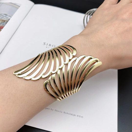 European and American exaggerated female alloy angel wings bracelet