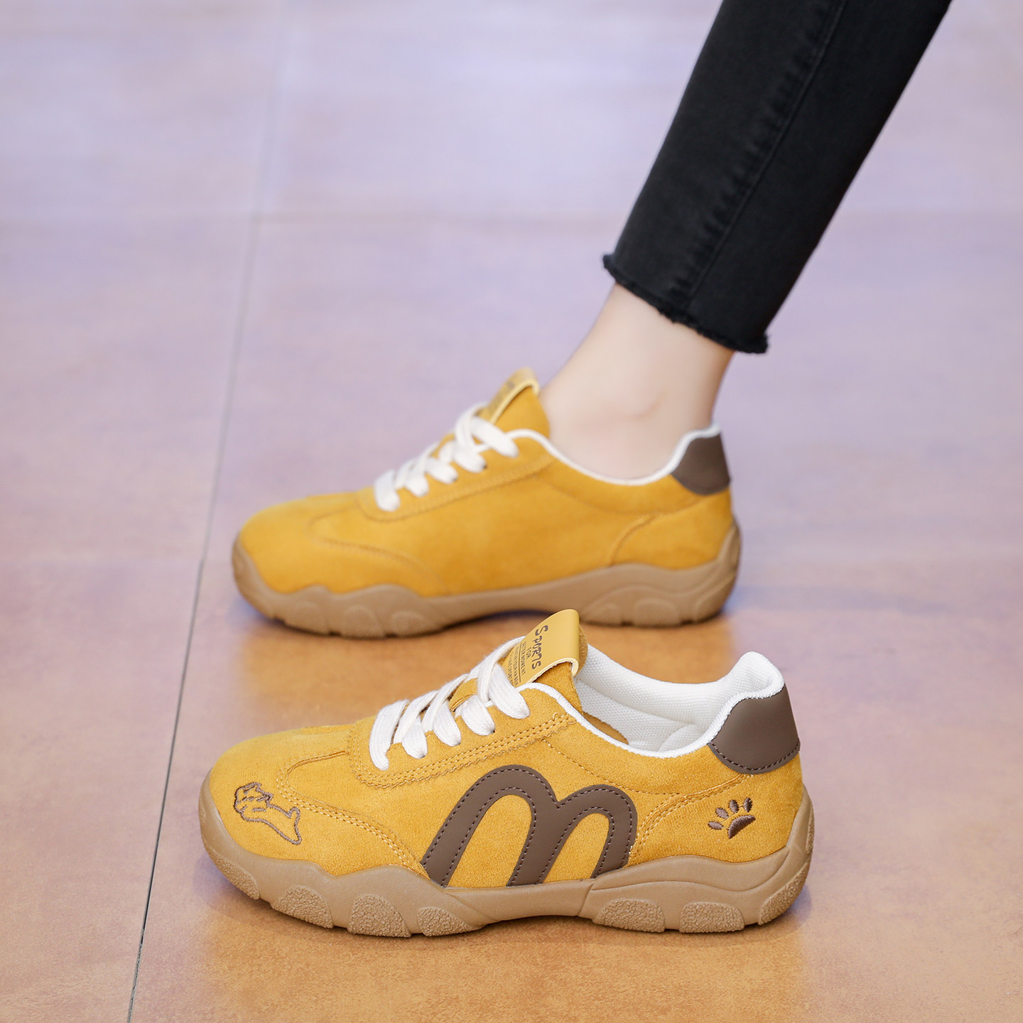 红色鞋子本命年小红鞋阿甘鞋女款德训鞋春季老北京布鞋妈妈运动鞋,淘宝优惠券,粉丝福利购,淘宝优惠卷