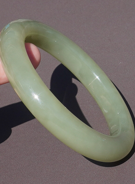 新疆且末老料油润高脂青黄口手镯