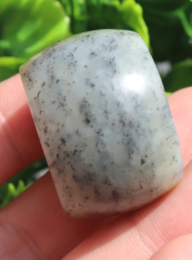 嗨翻天方言和田玉特色新疆温润细腻糖青花籽料22.5mm扳指戒指玉A8