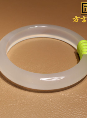 白月光荔枝冻冰种白透玉髓玛瑙