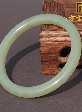 和田玉若羌高脂细润青黄口料手镯