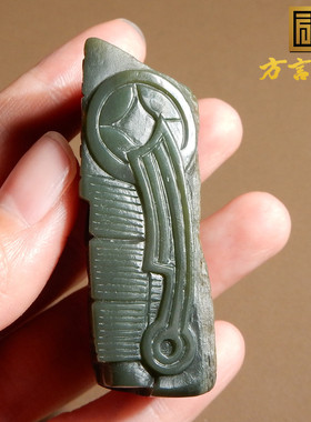 新疆玉料沙枣青籽料锦辉堆把件