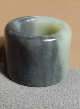 精品方言和田玉特色新疆黑白分明聚墨青花籽料半山水卡21mm戒指R5