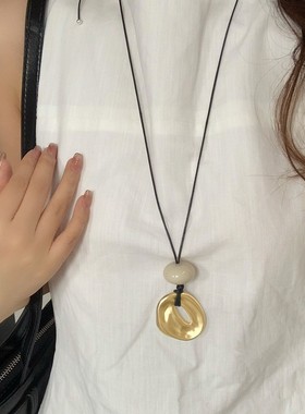 设计感不规则哑光缕空椭圆项链