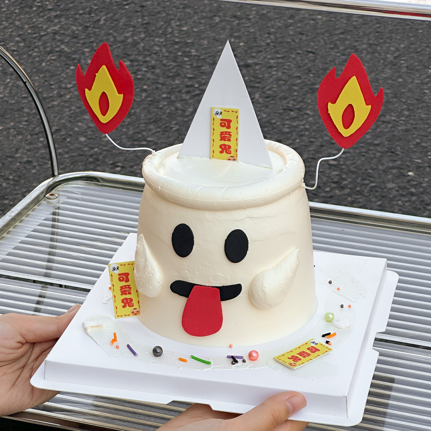 2025网红万圣节创意搞怪蛋糕装饰可爱鬼吐舌头火焰烘焙摆件插件 - 图2