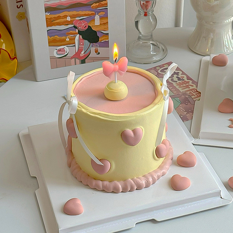 可爱软萌七夕情人节蛋糕情侣表白手绘翻糖爱心甜点蝴蝶结心形蜡烛