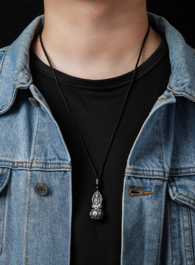 镂心龙年本命佛箴言转动纯银吊坠