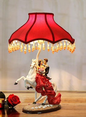 结婚礼物人物浪漫台灯发光欧式