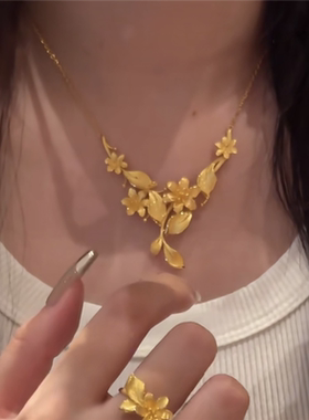 太闪了璀璨神明花嫁摆台三金项链