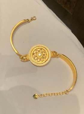 点钻镂空可转动皇冠马车罗盘手链