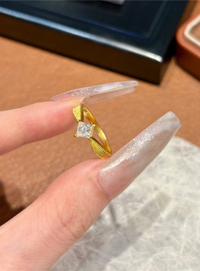 时尚镶嵌锆石小方钻戒指女