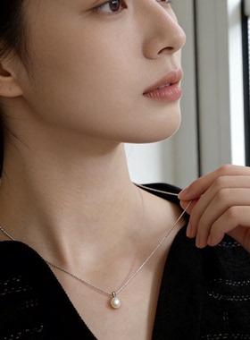 强光淡水珍珠项链女高级感锁骨链