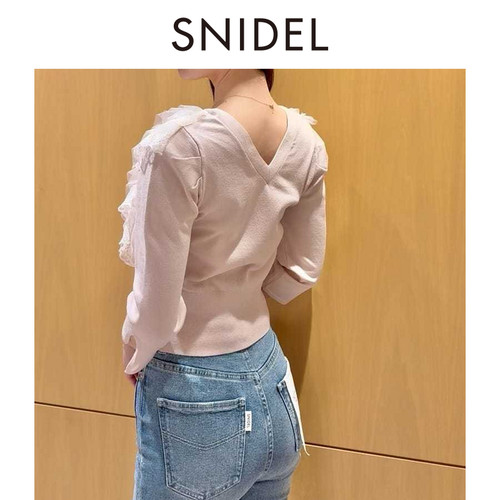 SNIDEL2026春夏新品甜美蕾丝荷叶边V领中袖针织衫上衣SWNT261117 - 图2