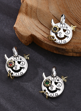 富贵鹿时尚欧美工匠男女款纯银撒旦小魔鬼涂鸦钱币吊坠暗黑系列
