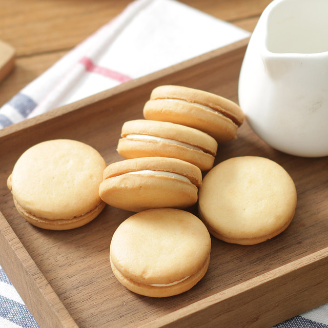 Imported from Japan, Baozhi Fruit Sandwich Cookies 102g