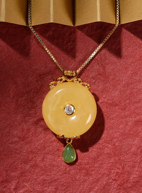 银琥珀轻奢女士节日天然蜜蜡吊坠