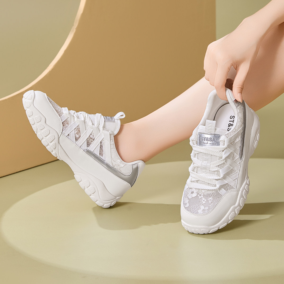 St&Sat/星期六春秋蕾丝芭蕾德训鞋厚底增高休闲单鞋女SSD2112W2C,淘宝优惠券,粉丝福利购,淘宝优惠卷